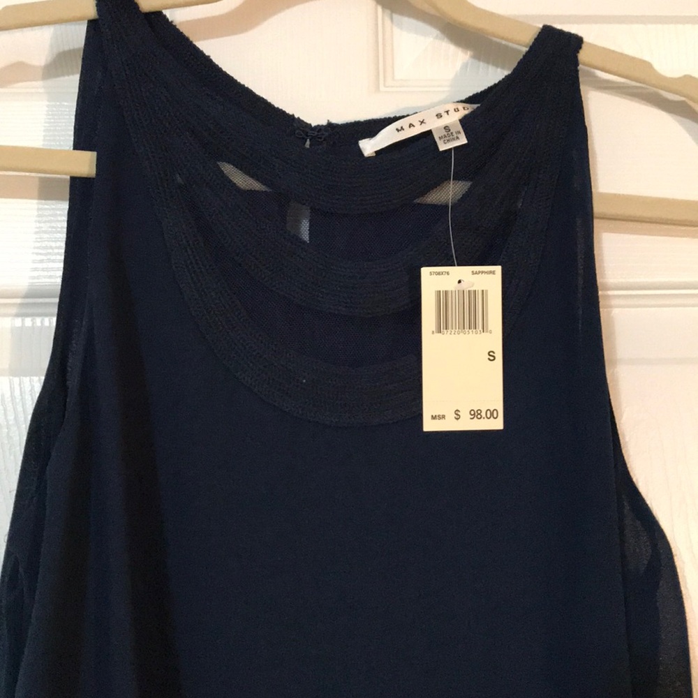 *NWT* Max Studio Gorgeous Flowy Top